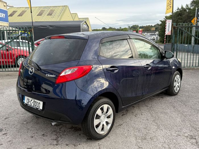 Mazda Demio 2013