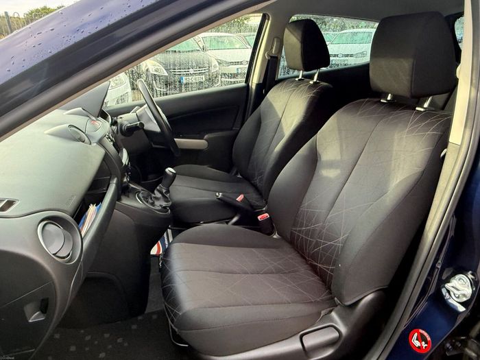 Mazda Demio 2013