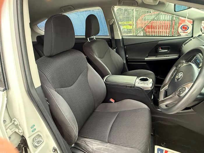 Toyota Prius 2015
