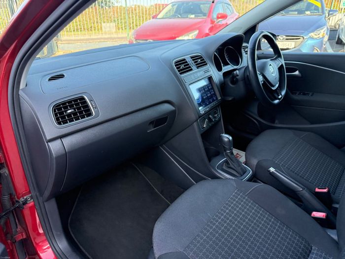 Volkswagen Polo 2015