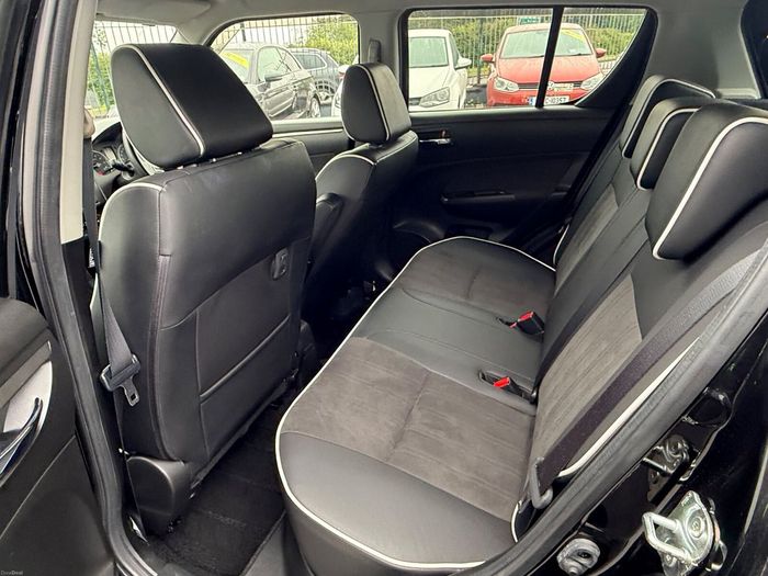 Suzuki Swift 2015