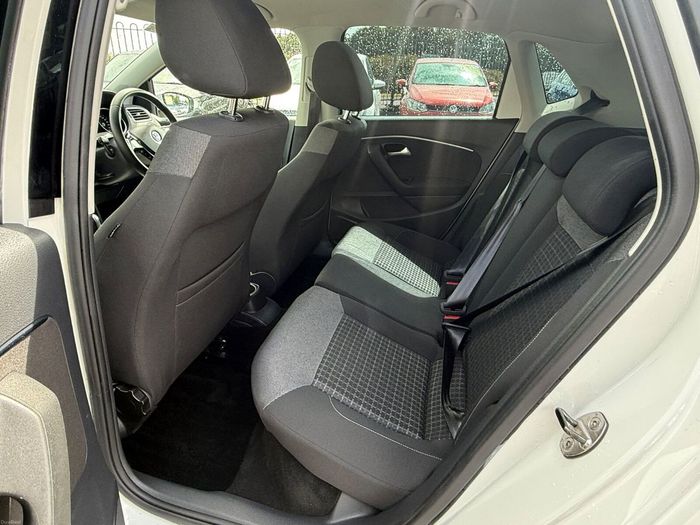 Volkswagen Polo 2015