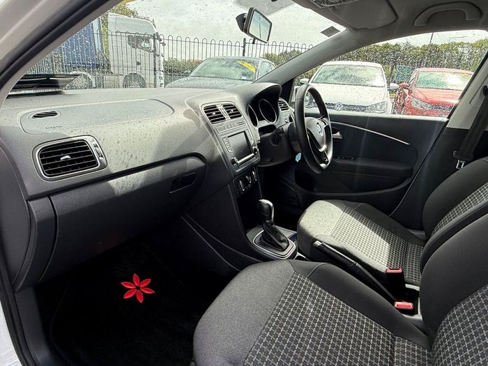 Volkswagen Polo 2015
