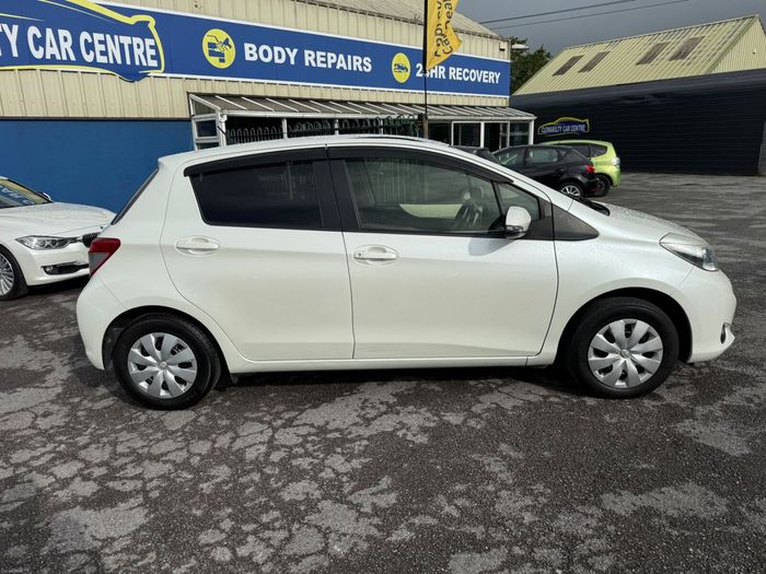 Toyota Vitz 2013