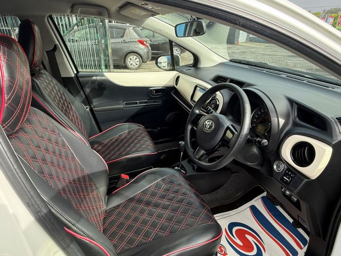 Toyota Vitz 2013