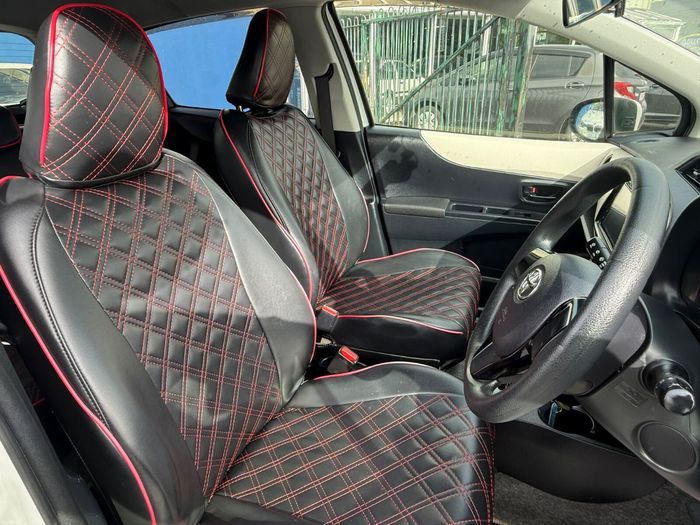 Toyota Vitz 2013