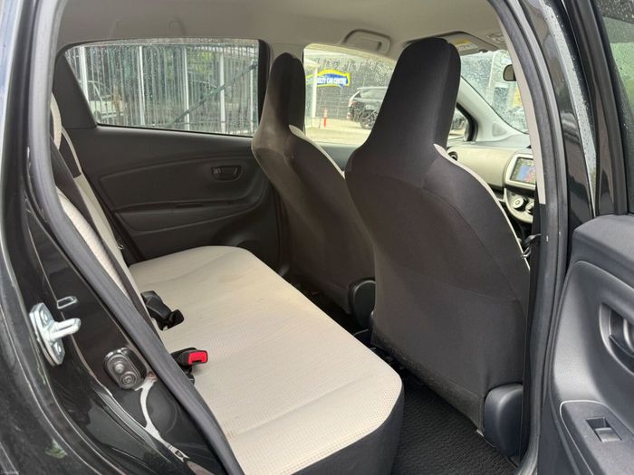Toyota Vitz 2016