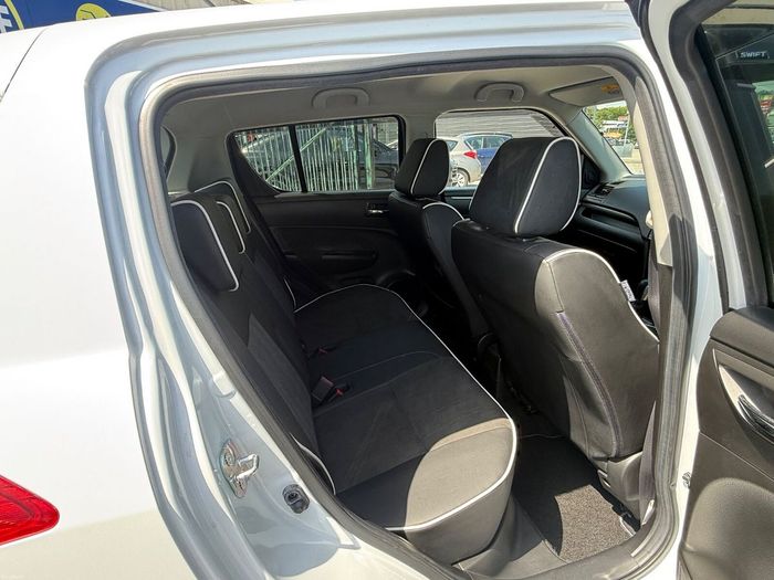 Suzuki Swift 2015