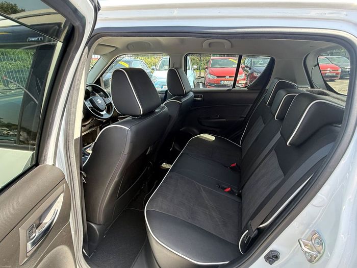 Suzuki Swift 2015