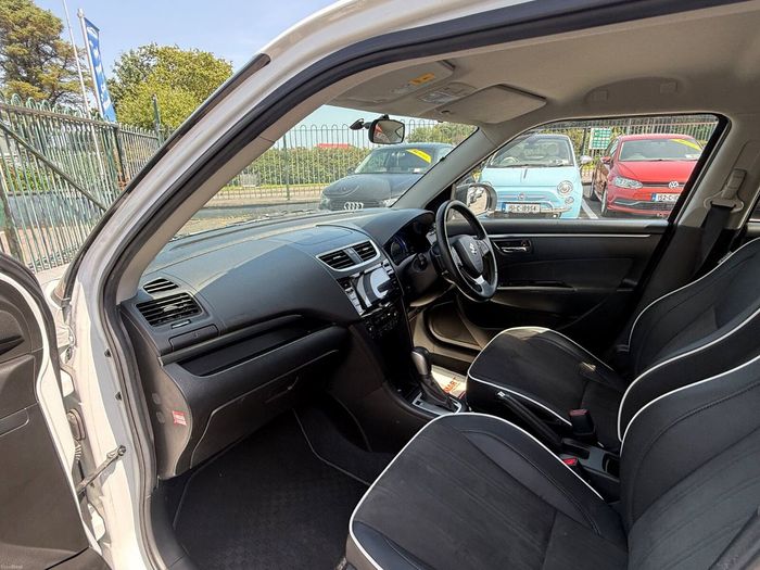 Suzuki Swift 2015