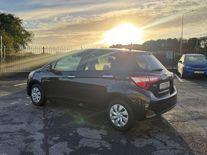 Toyota Vitz 2017