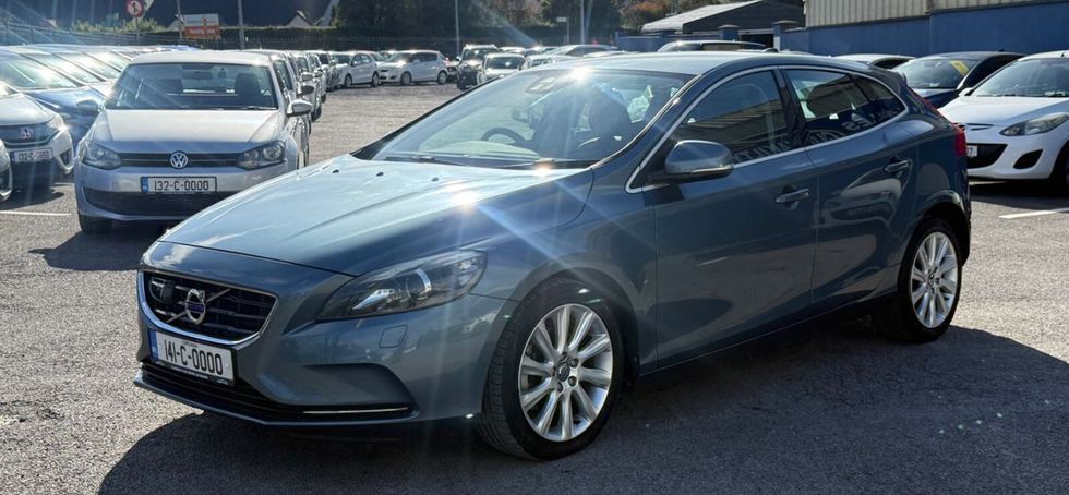 Volvo V40 2014