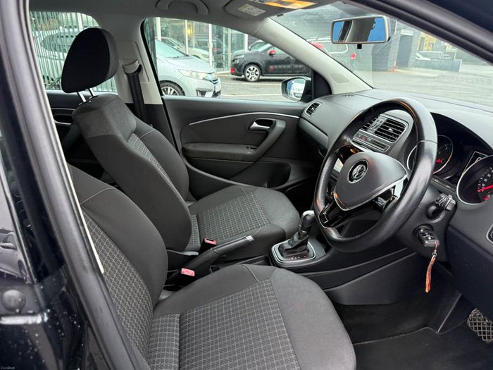 Volkswagen Polo 2015