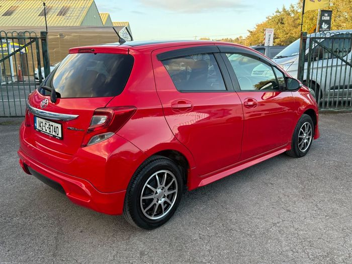 Toyota Vitz 2014
