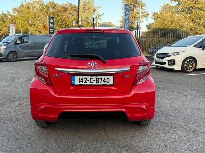 Toyota Vitz 2014