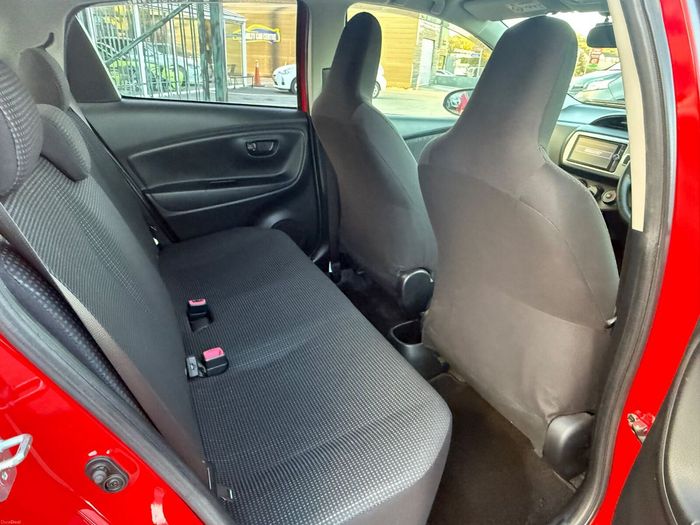 Toyota Vitz 2014