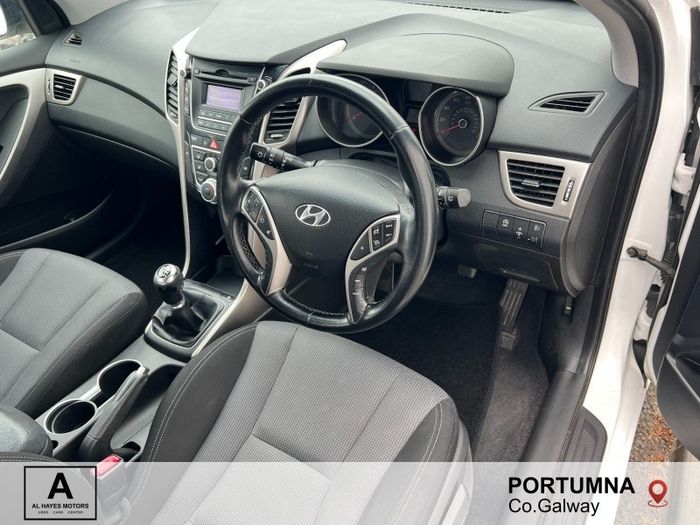 Hyundai i30 2016