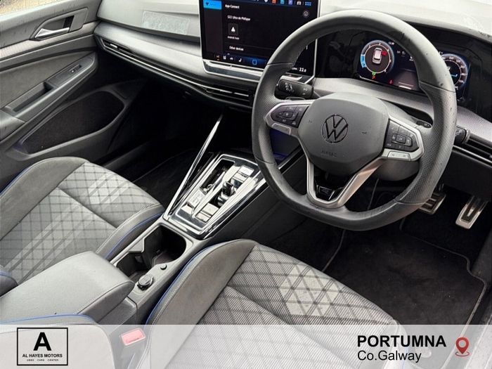 Volkswagen Golf 2025