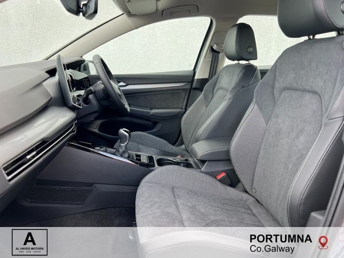 Volkswagen Golf 2025
