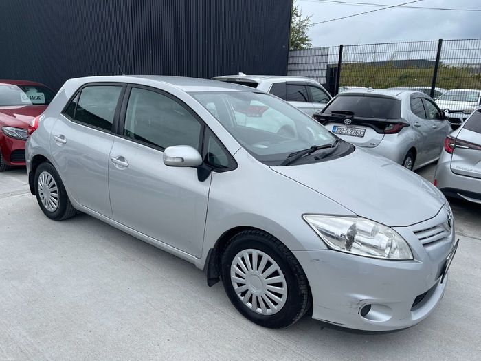 Toyota Auris 2012