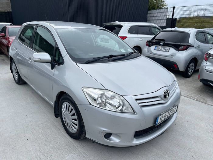 Toyota Auris 2012