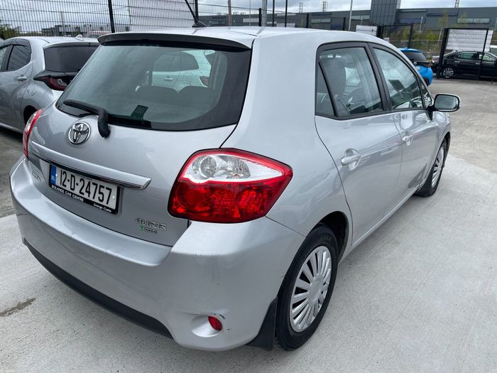 Toyota Auris 2012