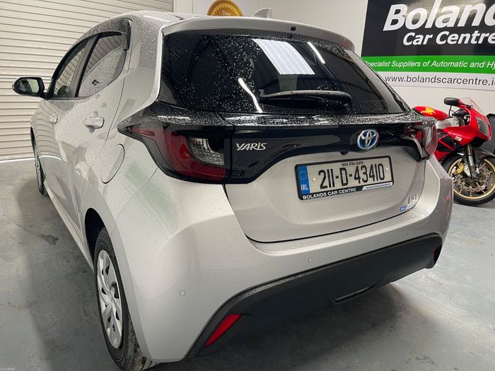 Toyota Yaris 2021