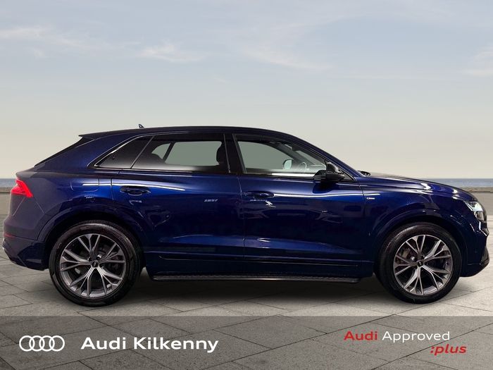 Audi Q8 2023
