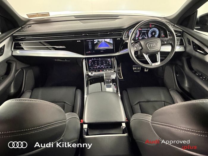 Audi Q8 2023