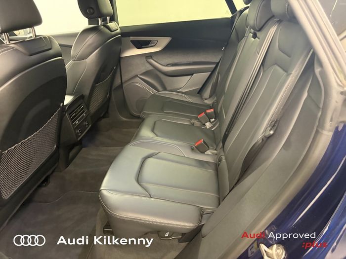 Audi Q8 2023