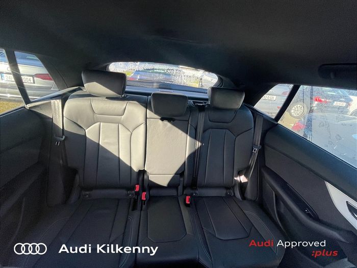 Audi Q8 2023