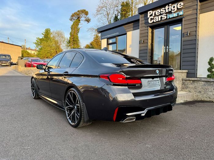 BMW 5 Series 2021