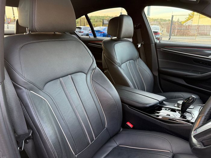 BMW 5 Series 2021