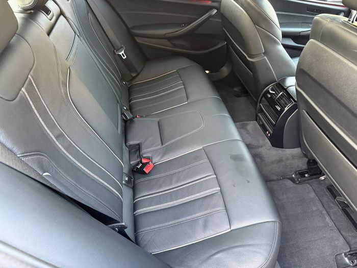 BMW 5 Series 2021