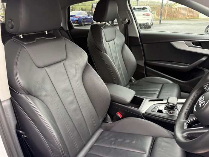 Audi A4 2022