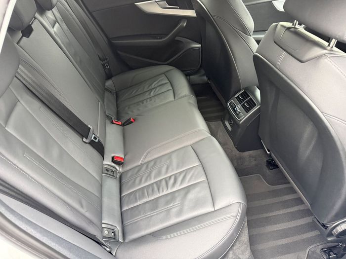 Audi A4 2022