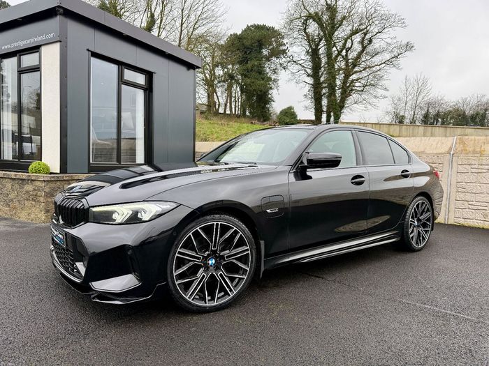 BMW 3 Series 2023