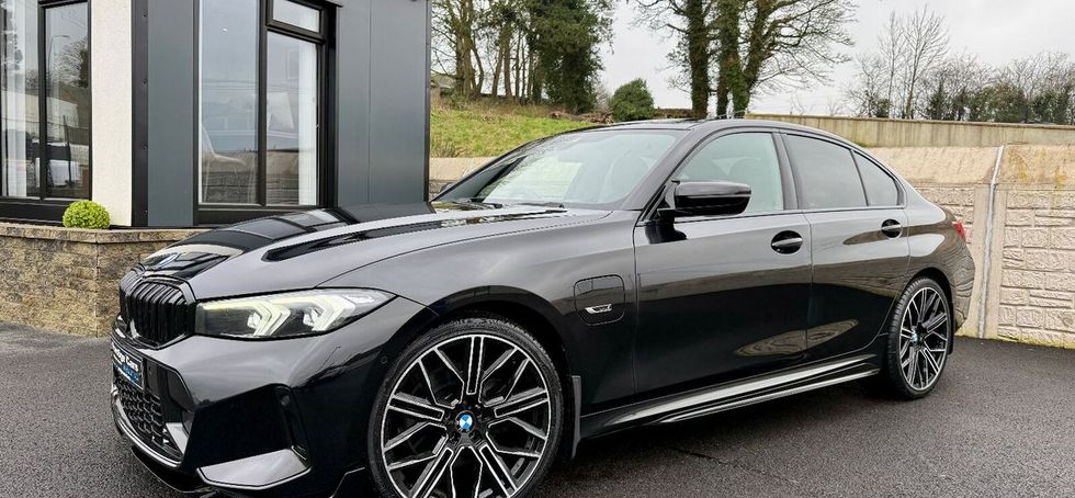 BMW 3 Series 2023