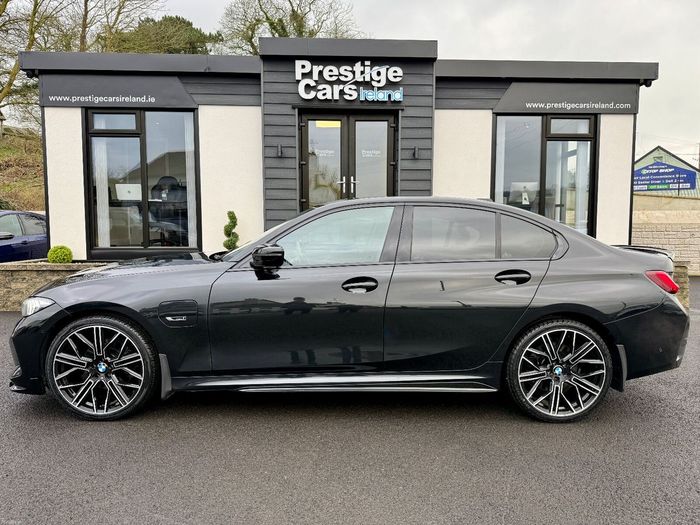 BMW 3 Series 2023