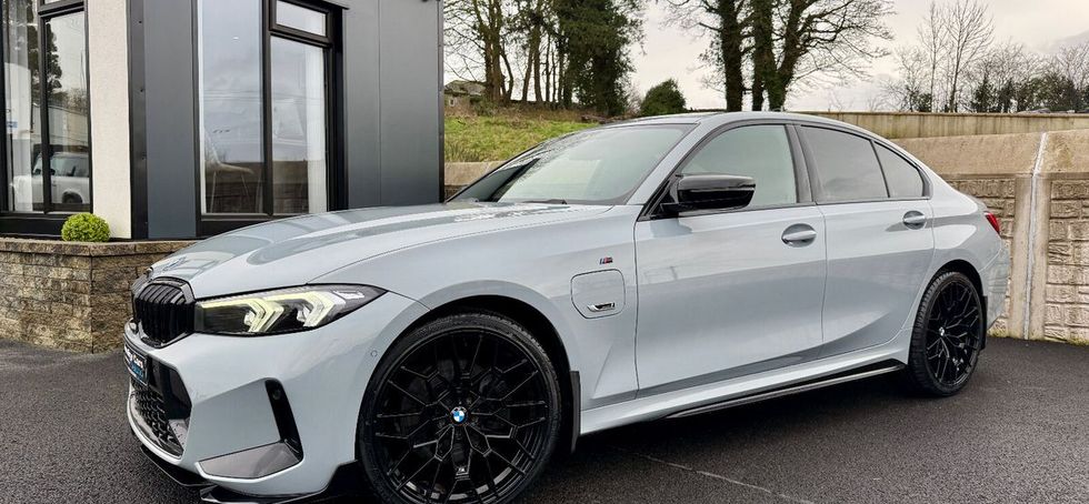 BMW 3 Series 2023