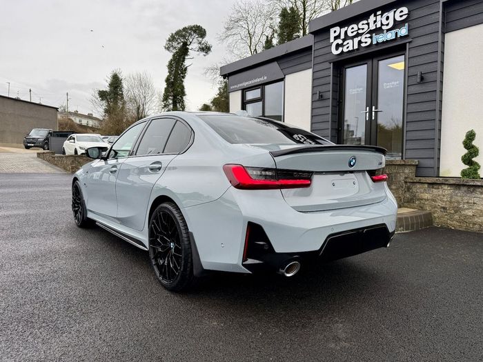 BMW 3 Series 2023
