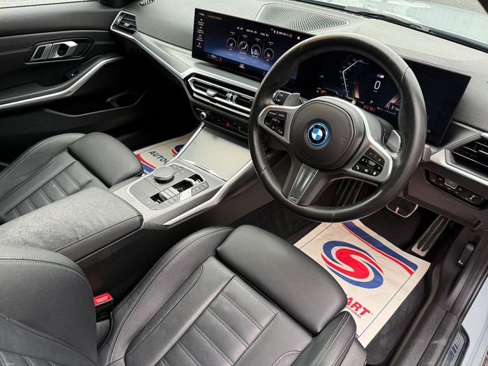 BMW 3 Series 2023