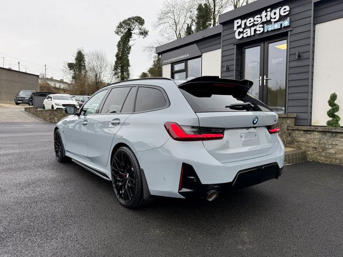 BMW 3 Series 2023