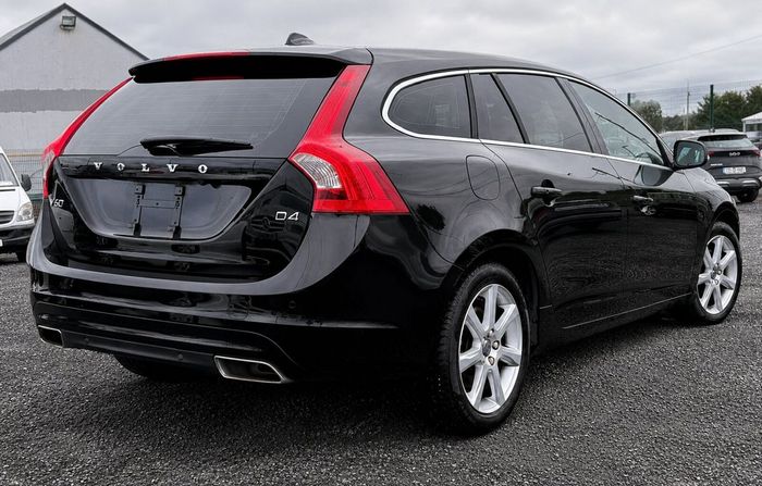 Volvo V60 2016
