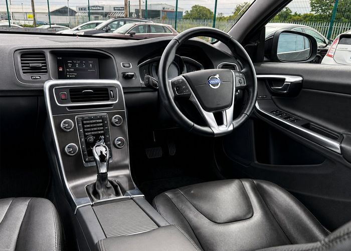 Volvo V60 2016