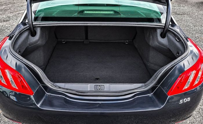Peugeot 508  2012