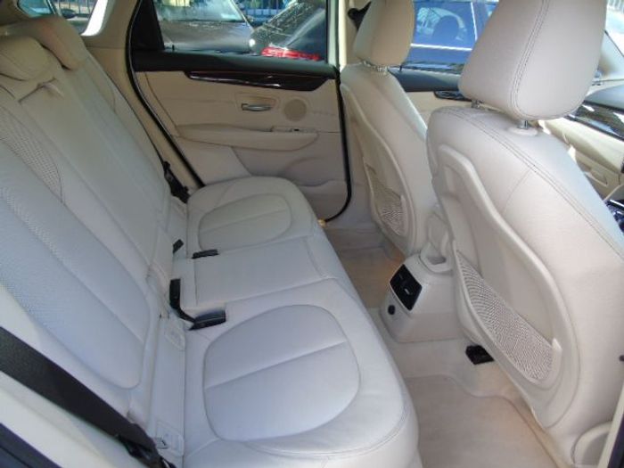 BMW 2 Series Active Tourer 2016