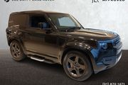 Land Rover Defender 2026