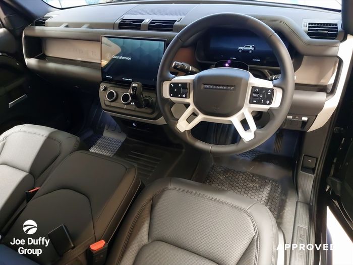 Land Rover Defender 2026