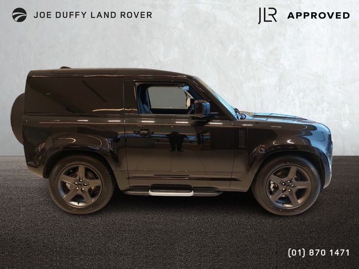 Land Rover Defender 2026